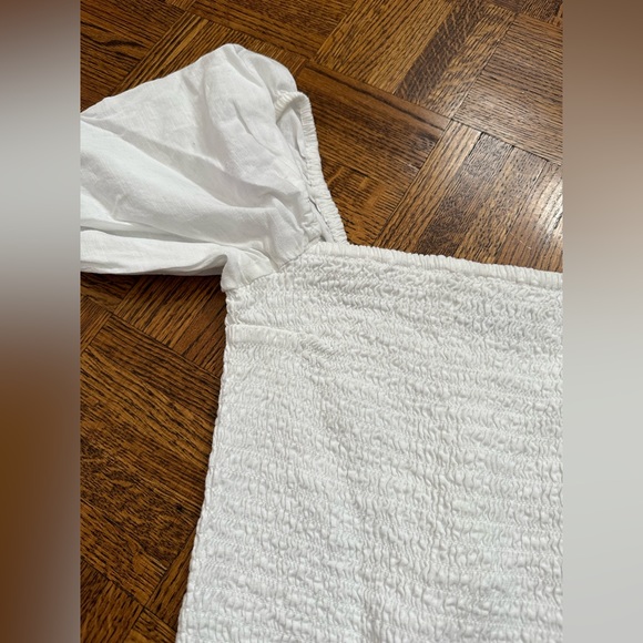 Abercrombie ladies top - Picture 2 of 2